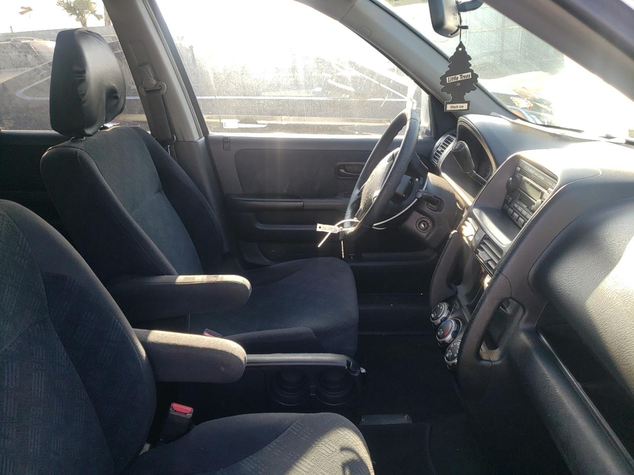 Photo 5 from auction – 2005 HONDA CR-V EX with VIN SHSRD78875U333263