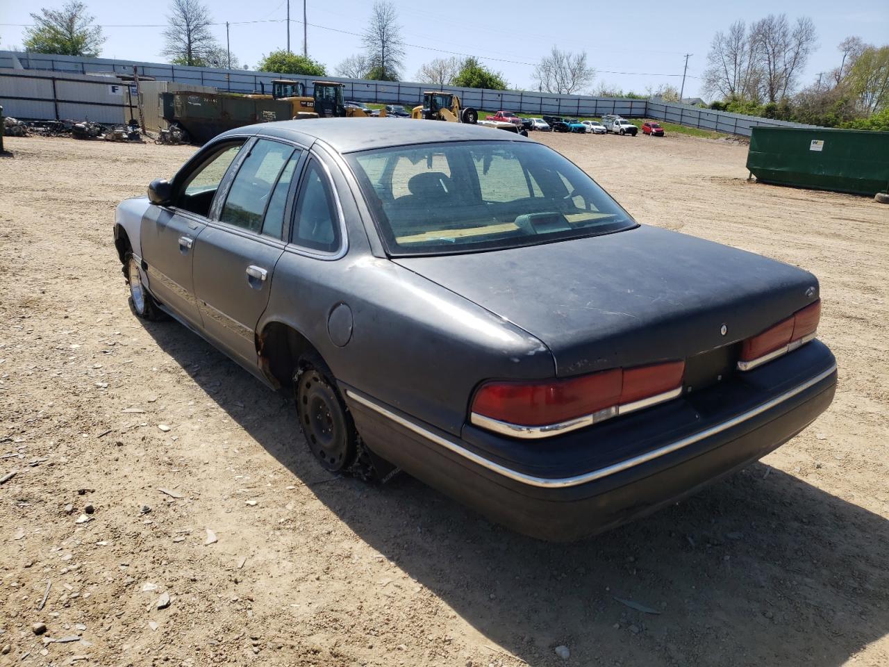 Photo 3 from auction – 1997 FORD CROWN VICT with VIN 2FALP74W5VX147378