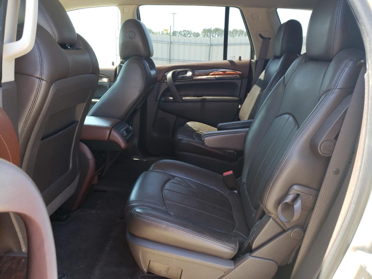 Photo 6 from auction – 2014 BUICK ENCLAVE with VIN 5GAKRBKD7EJ262093