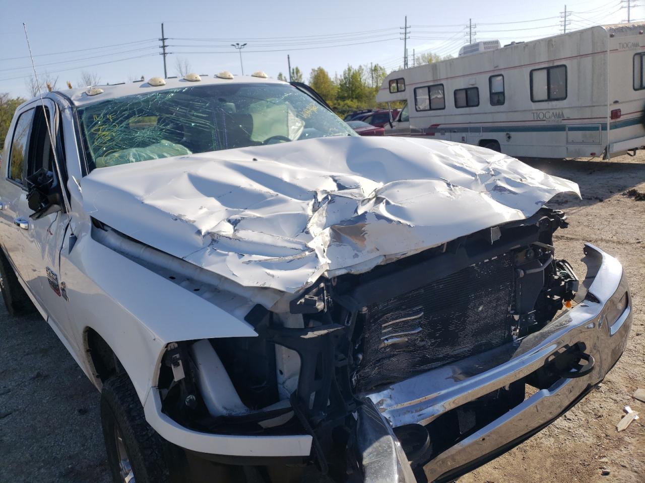 Photo 9 from auction – 2011 DODGE RAM 3500 with VIN 3D73Y3HL7BG521484