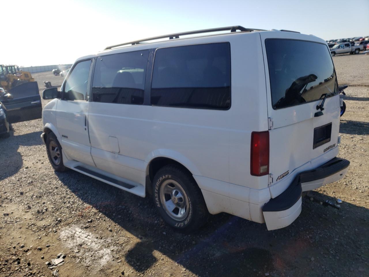 Photo 3 from auction – 1999 CHEVROLET ASTRO with VIN 1GNDM19W6XB197250