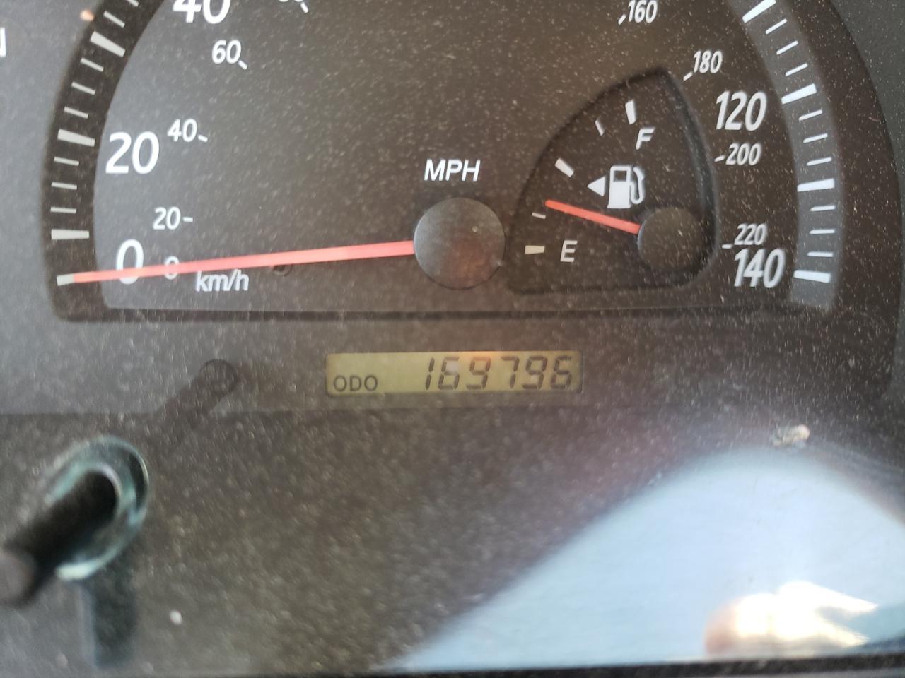 Photo 8 from auction – 2004 TOYOTA CAMRY LE with VIN 4T1BE32K44U345701