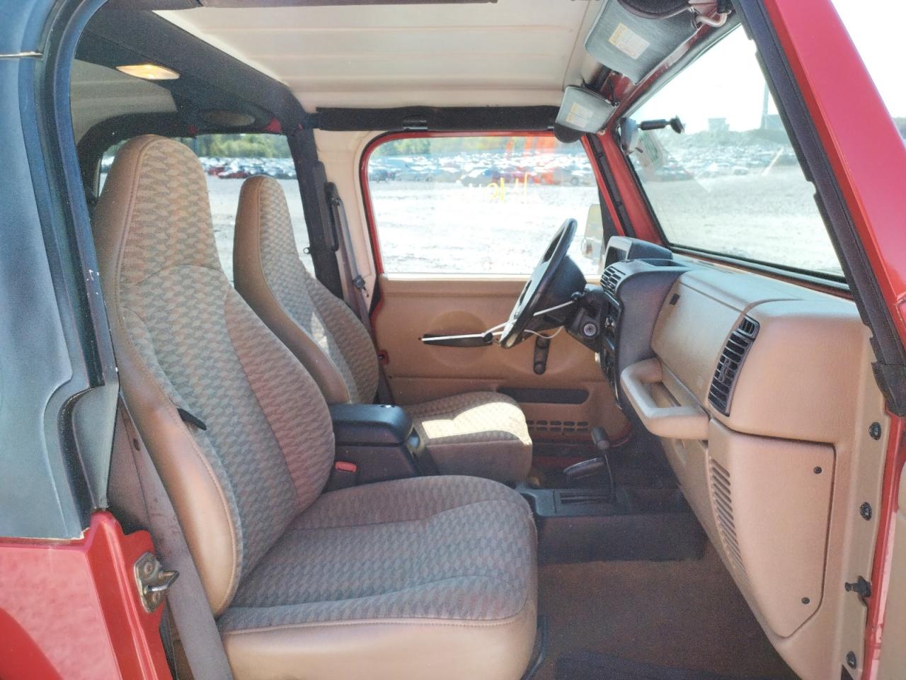 Photo 5 from auction – 2000 JEEP WRANGLER / with VIN 1J4FA49S0YP779223