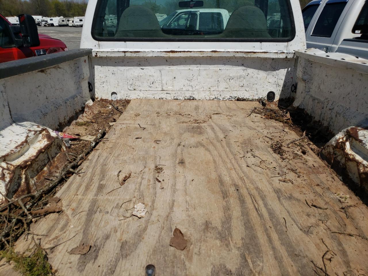 Photo 6 from auction – 2001 FORD F250 SUPER with VIN 1FTNF21L91EA98684