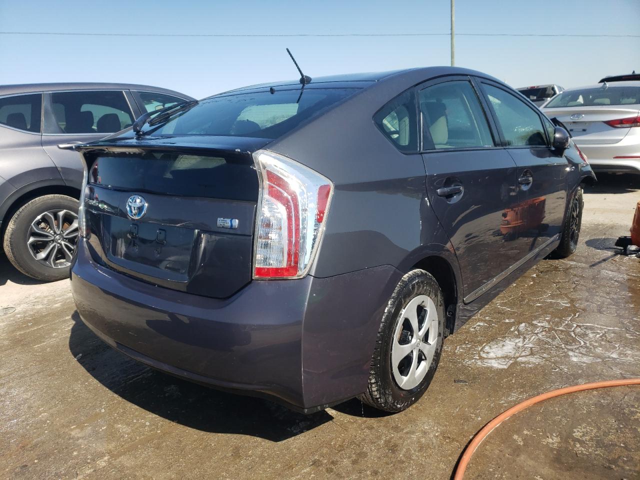 Photo 4 from auction – 2012 TOYOTA PRIUS with VIN JTDKN3DU5C1535459