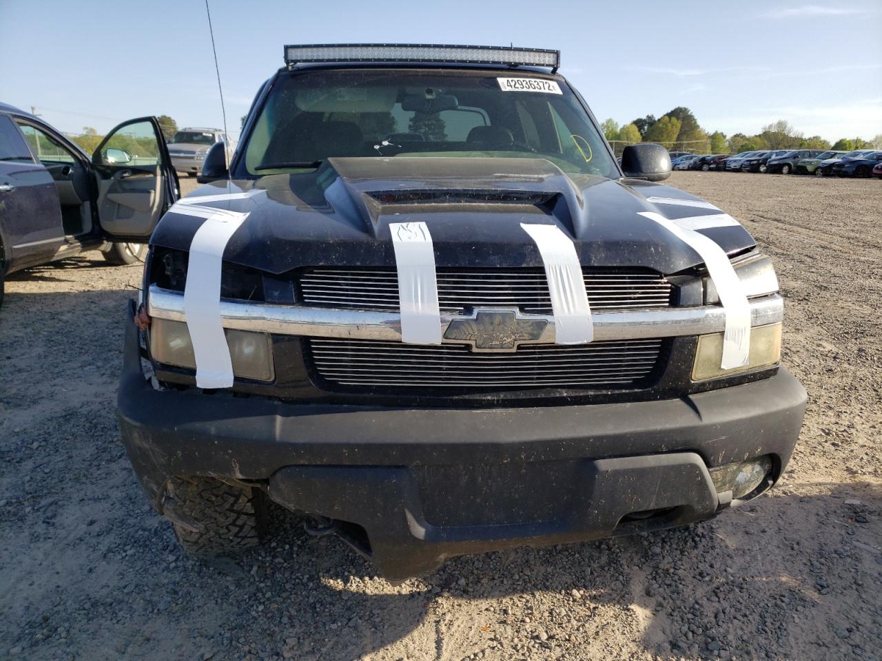 Photo 7 from auction – 2002 CHEVROLET AVALANCHE with VIN 3GNEK13TX2G334246