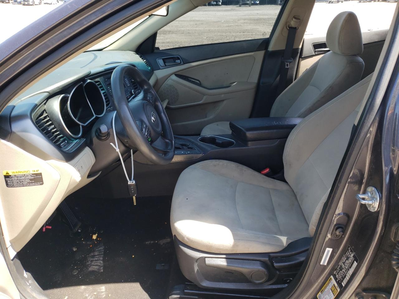 Photo 5 from auction – 2015 KIA OPTIMA LX with VIN 5XXGM4A73FG440582