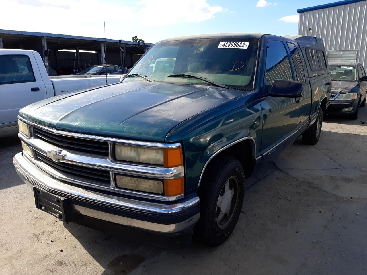 Photo 2 from auction – 1998 CHEVROLET GMT-400 C1 with VIN 2GCEC19MXW1173336