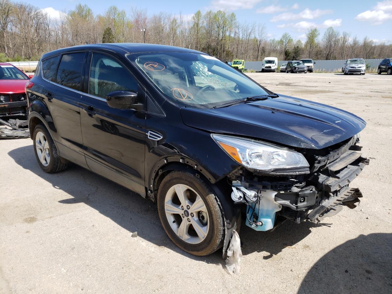 FORD ESCAPE SE 2015 with VIN 1FMCU9G91FUC44070 - Photo from auction