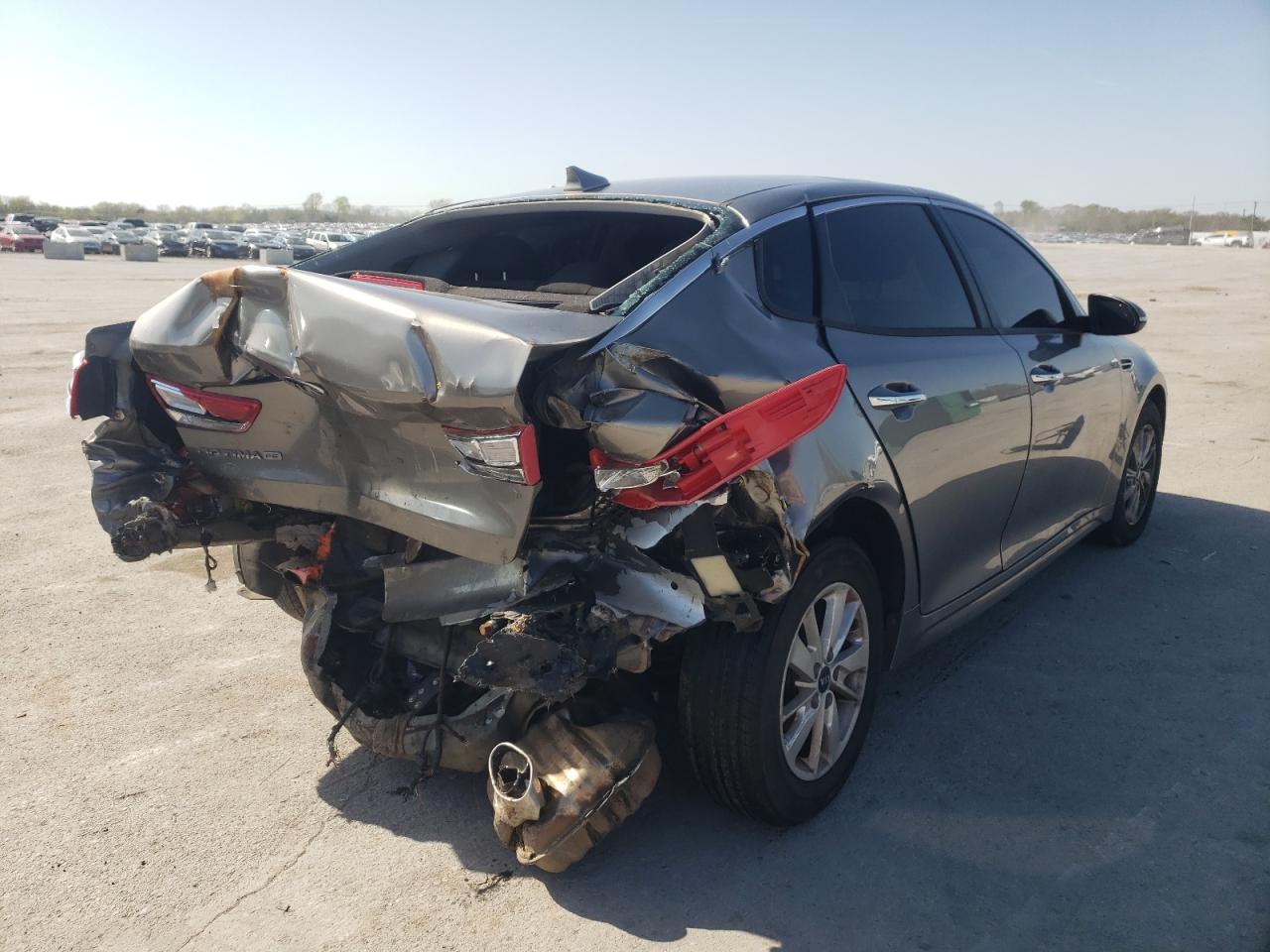 Photo 4 from auction – 2018 KIA OPTIMA LX with VIN 5XXGT4L31JG222968