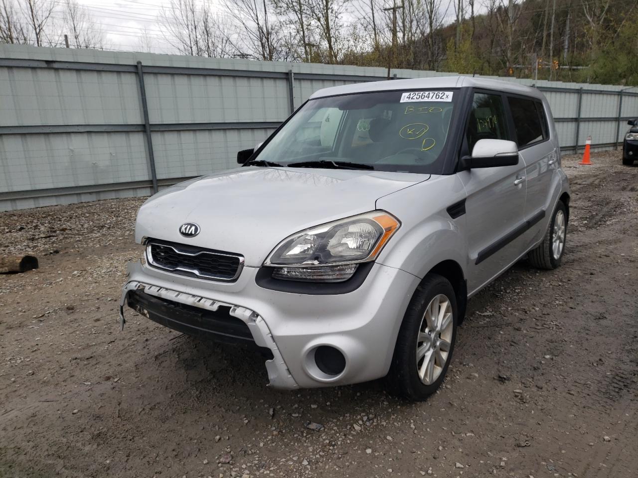 Photo 2 from auction – 2013 KIA SOUL + with VIN KNDJT2A65D7772260
