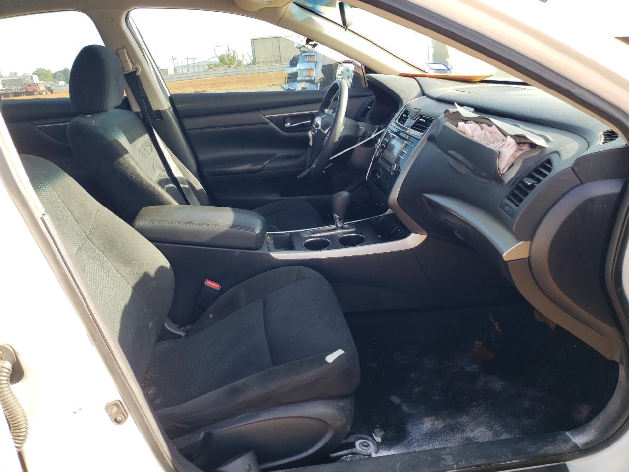 Photo 5 from auction – 2015 NISSAN ALTIMA 2.5 with VIN 1N4AL3AP2FN865434