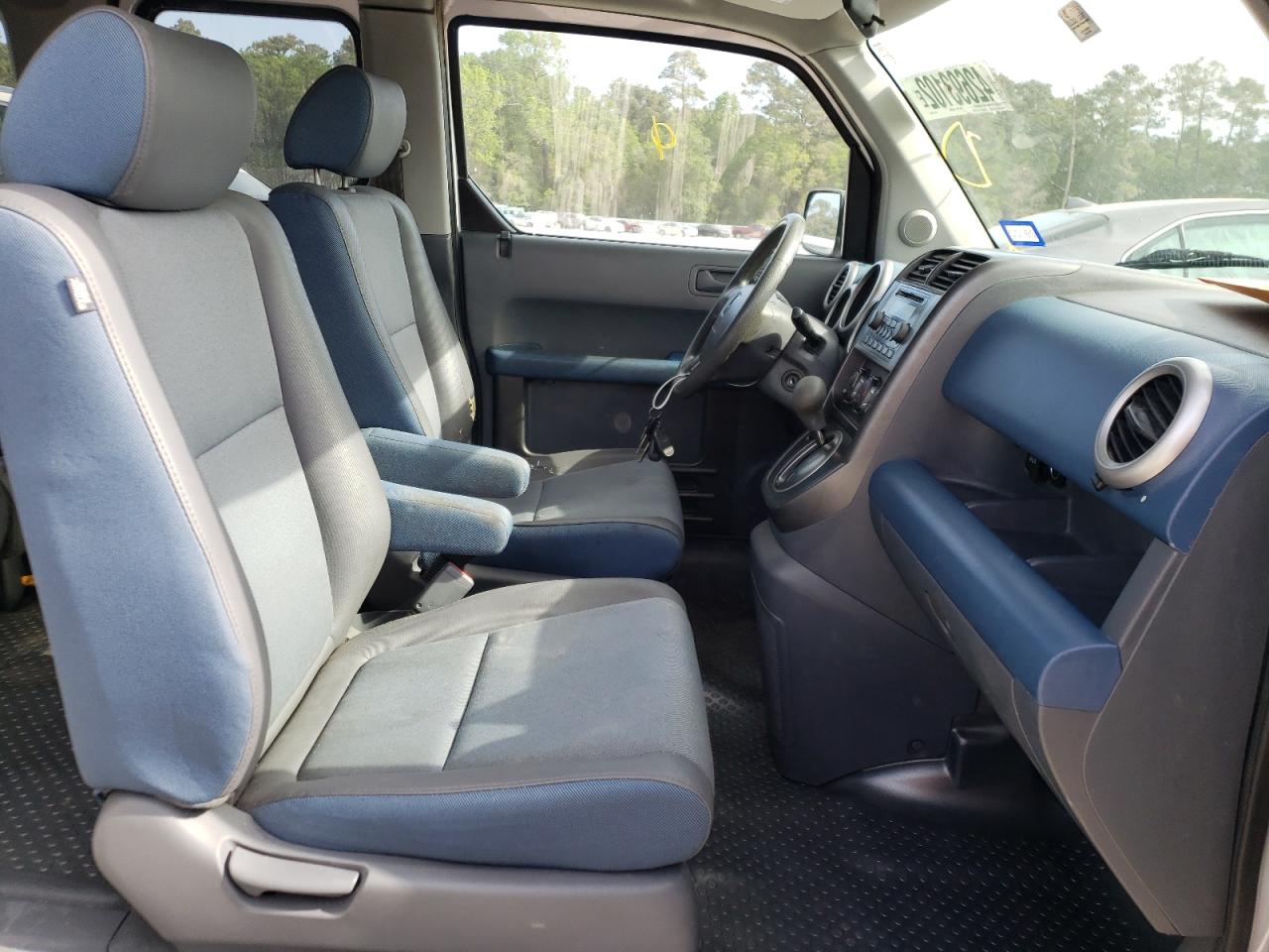 Photo 5 from auction – 2005 HONDA ELEMENT EX with VIN 5J6YH28665L007034