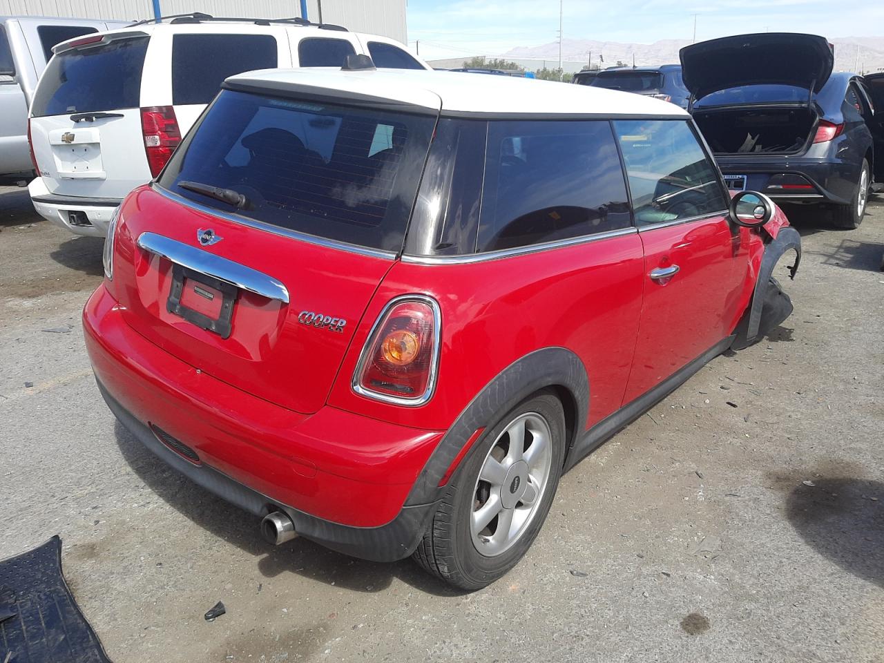 Photo 4 from auction – 2009 MINI COOPER with VIN WMWMF33569TW73960
