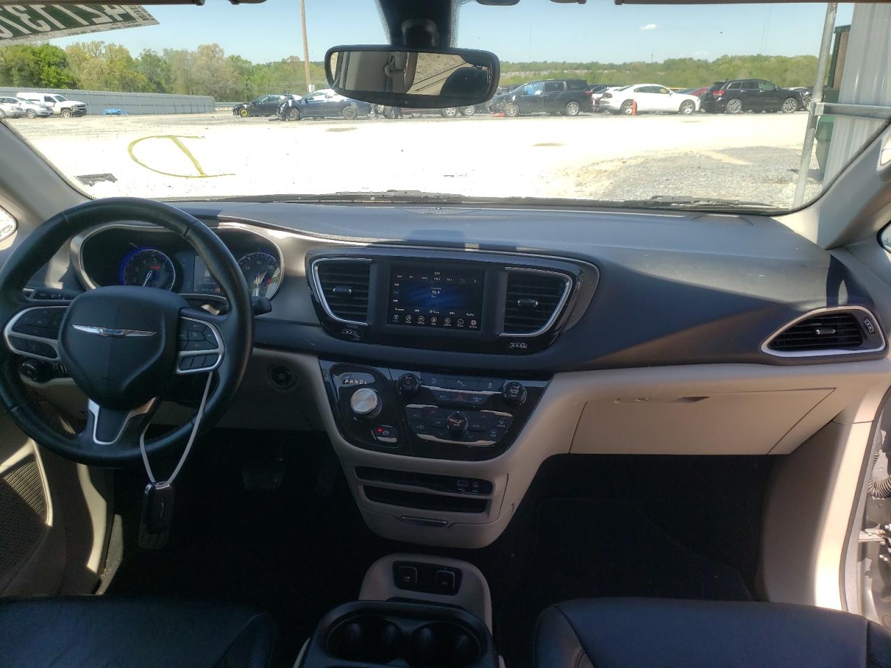 Photo 9 from auction – 2020 CHRYSLER PACIFICA T with VIN 2C4RC1BG2LR205005