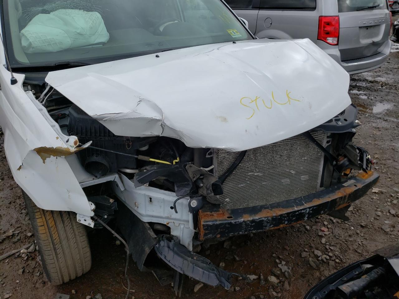 Photo 7 from auction – 2015 CHRYSLER TOWN & COU with VIN 2C4RC1JG7FR720538