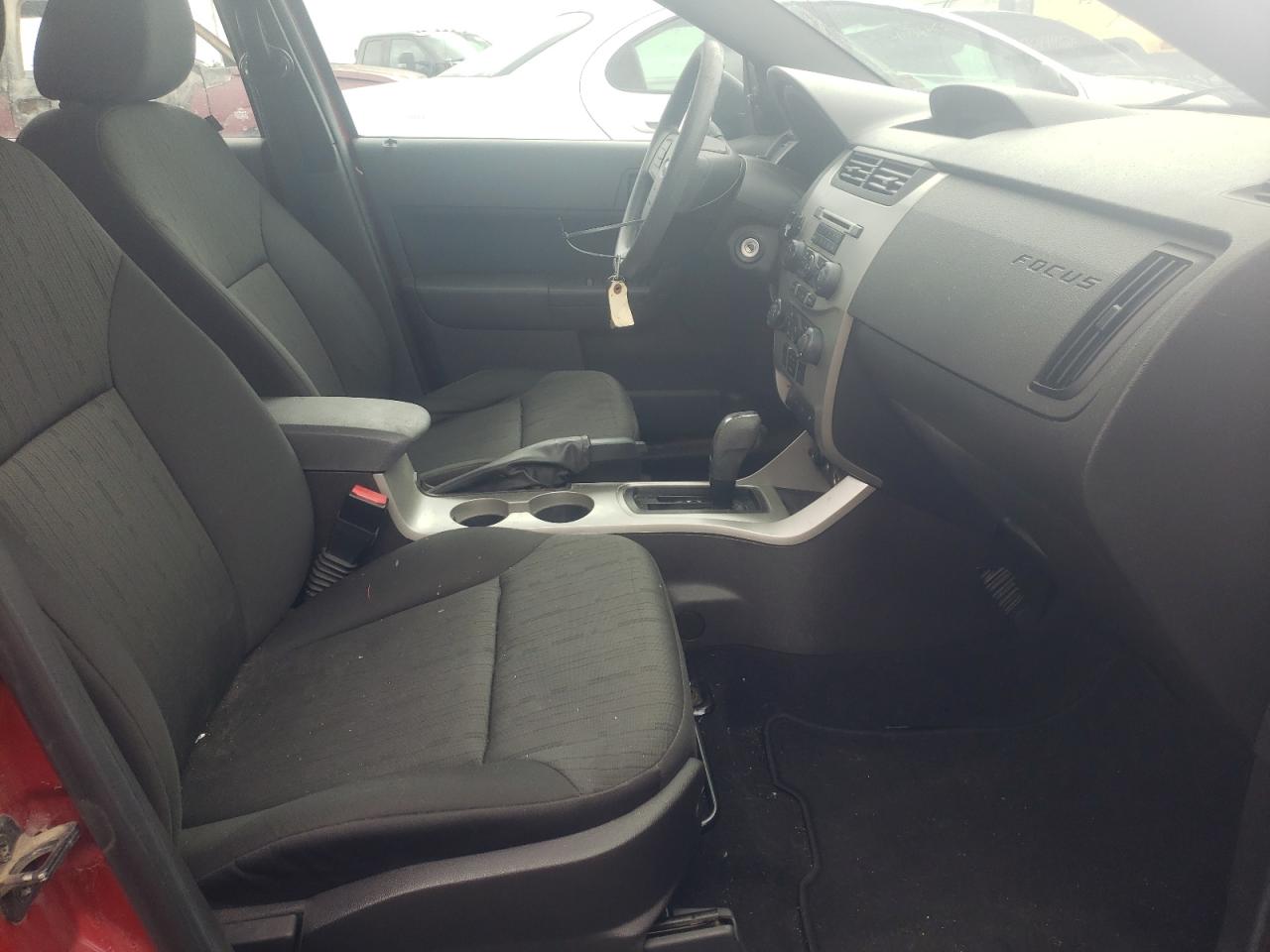 Photo 5 from auction – 2010 FORD FOCUS SE with VIN 1FAHP3FN2AW137741