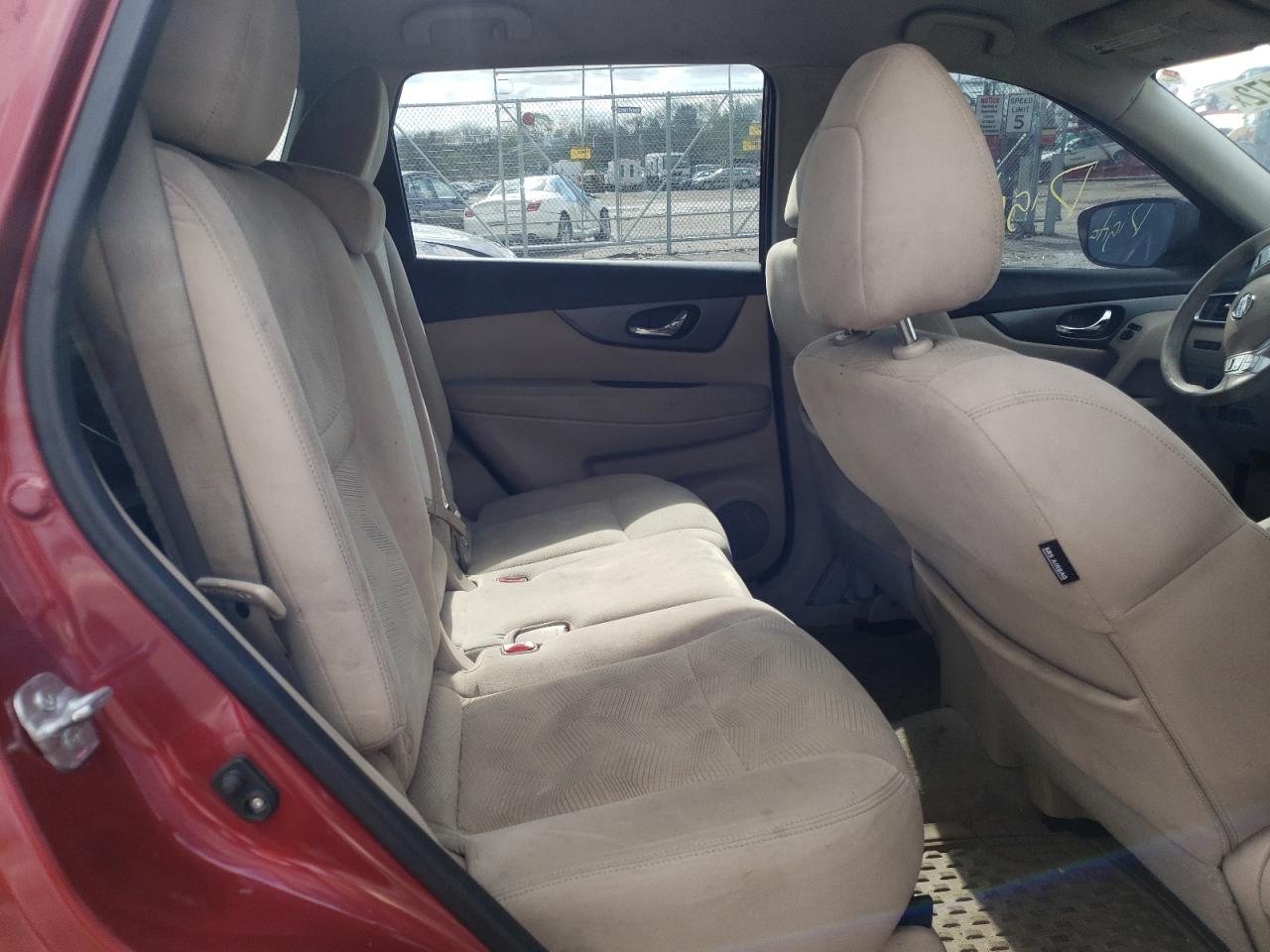 Photo 6 from auction – 2015 NISSAN ROGUE S with VIN 5N1AT2MK9FC800043
