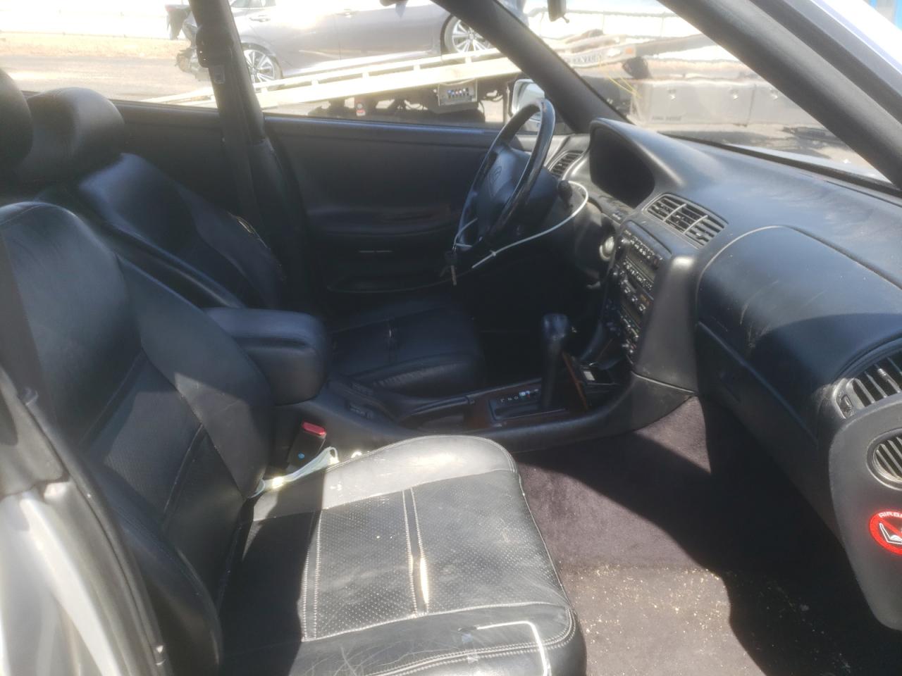Photo 5 from auction – 1996 LEXUS ES 300 with VIN JT8BF12GXT0164401