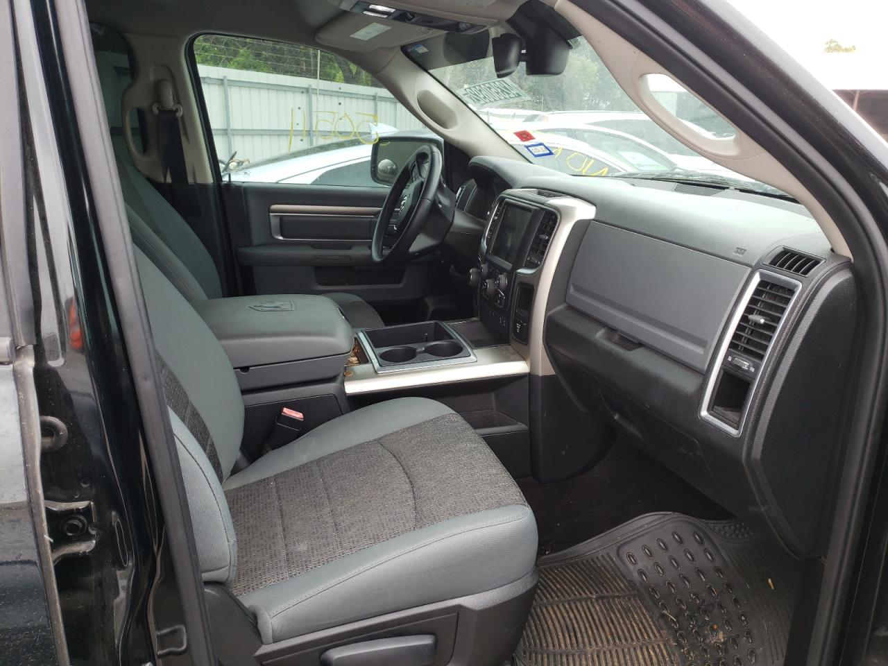 Фото 5 с аукциона – 2015 RAM 1500 SLT с VIN 1C6RR6LT6FS501520