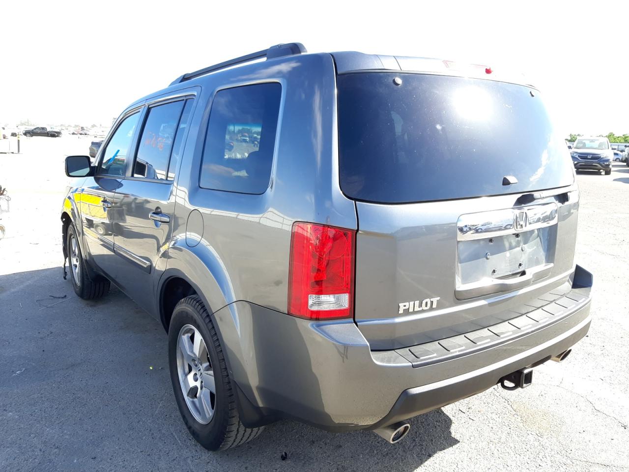 Photo 3 from auction – 2011 HONDA PILOT EXL with VIN 5FNYF3H67BB009388