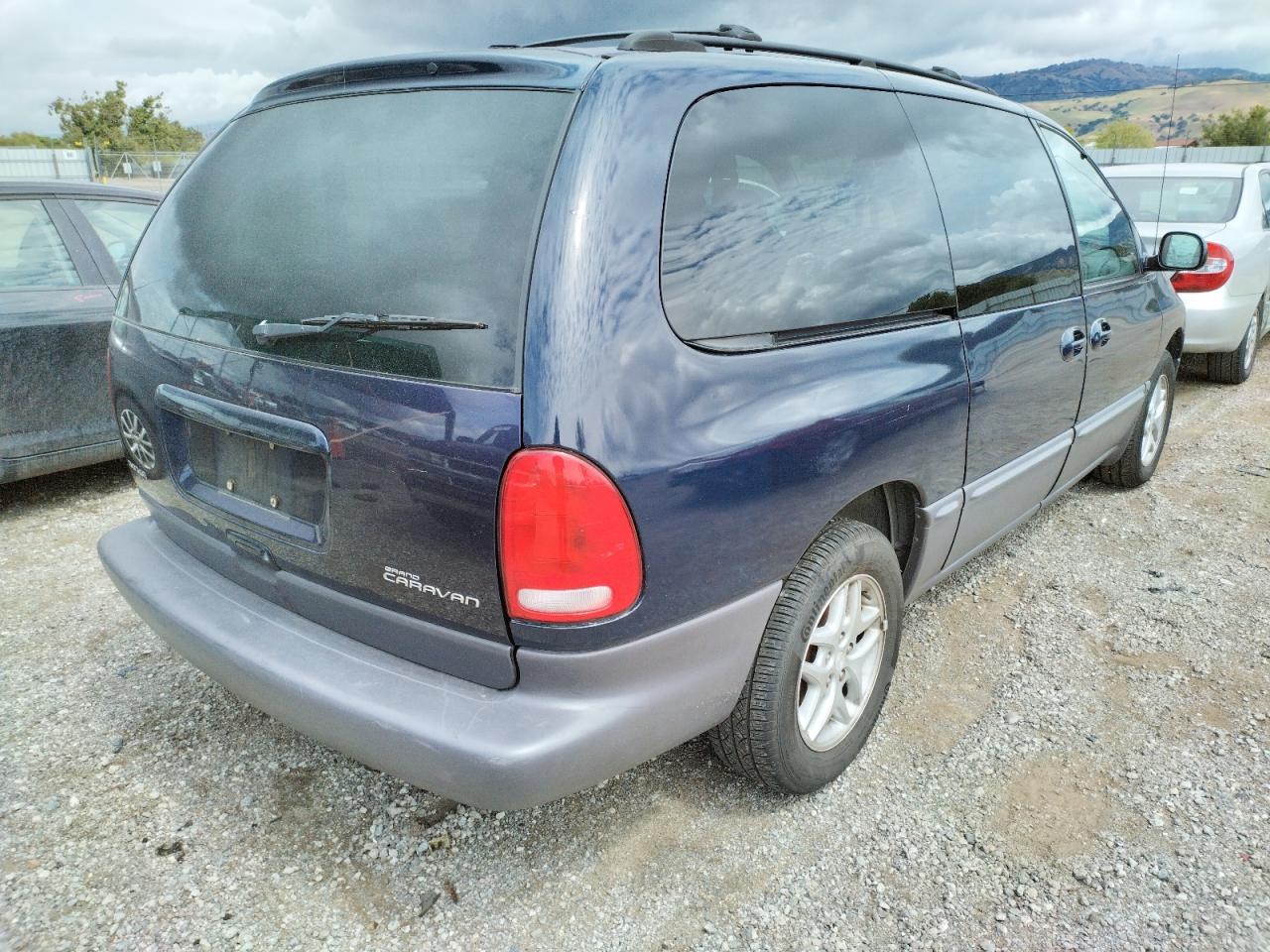 Photo 4 from auction – 1999 DODGE CARAVAN with VIN 1B4GP54R0XB626708