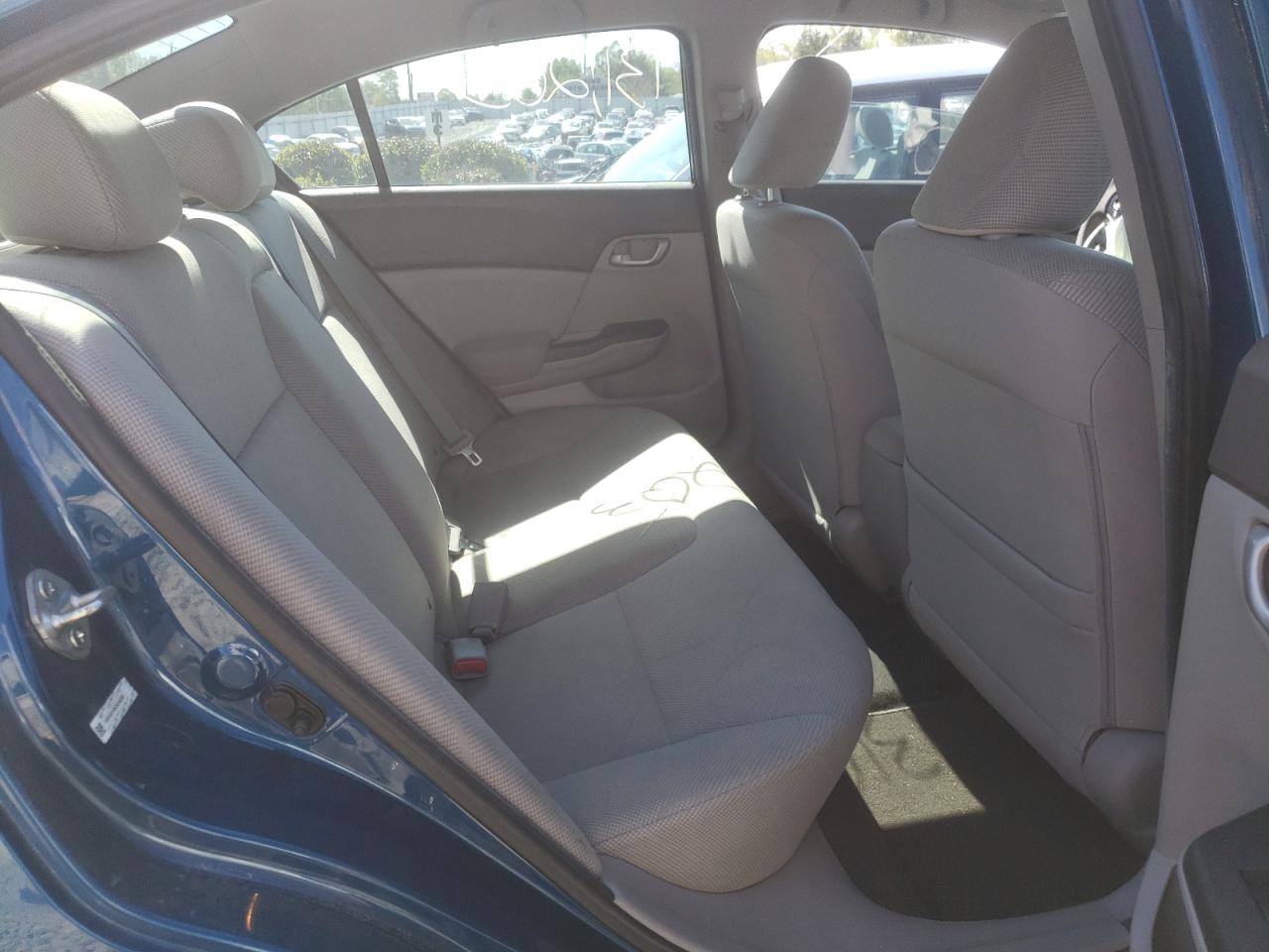 Photo 6 from auction – 2012 HONDA CIVIC LX with VIN 19XFB2F55CE050309