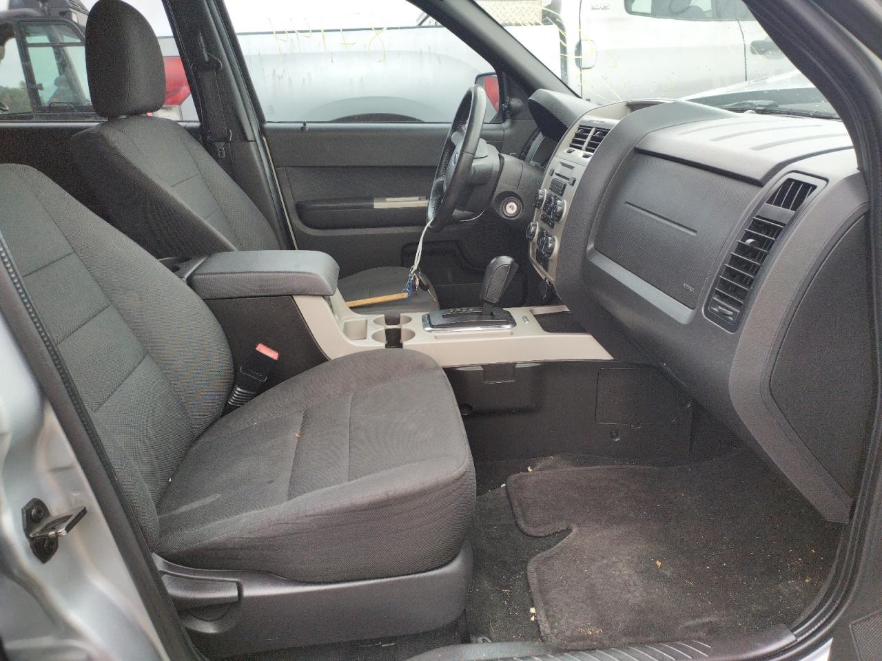 Photo 5 from auction – 2012 FORD ESCAPE XLT with VIN 1FMCU0D77CKC45293
