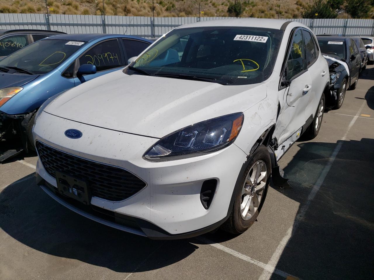 FORD ESCAPE SE 2020 with VIN 1FMCU0G60LUA57271 - Photo from auction