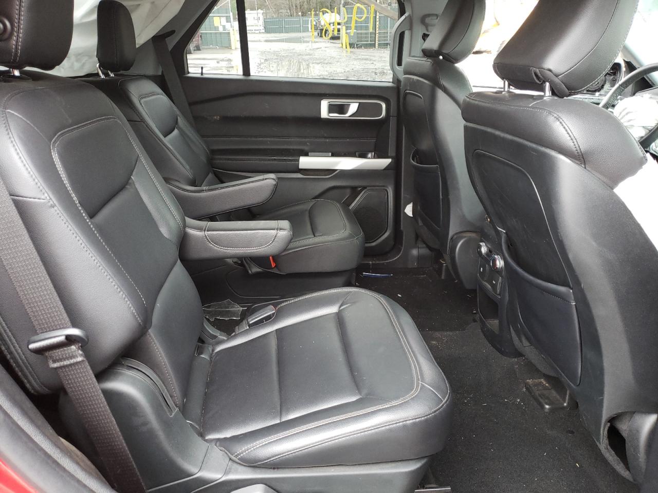 Photo 6 from auction – 2020 FORD EXPLORER X with VIN 1FMSK8DH2LGD12202