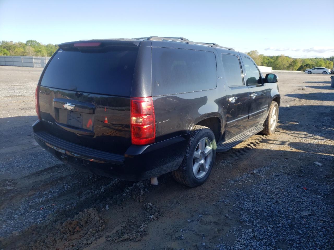 Photo 4 from auction – 2007 CHEVROLET SUBURBAN C with VIN 3GNFC16J87G320428