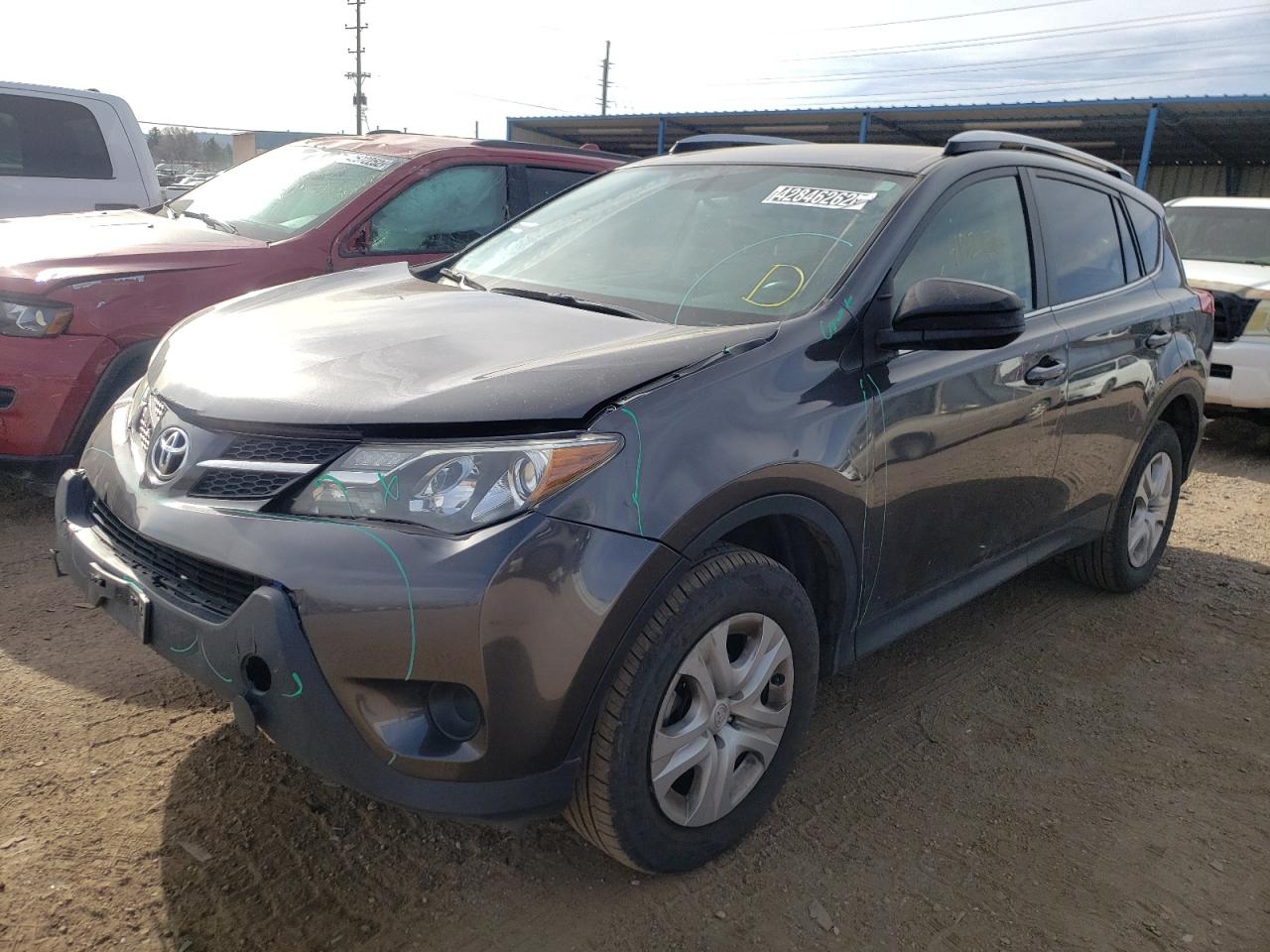 Photo 2 from auction – 2015 TOYOTA RAV4 LE with VIN JTMBFREV5FD147674
