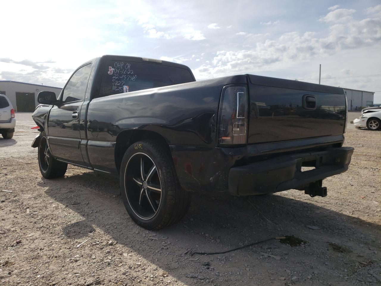 Photo 3 from auction – 2003 CHEVROLET SILVERADO with VIN 1GCEC14T53Z195827