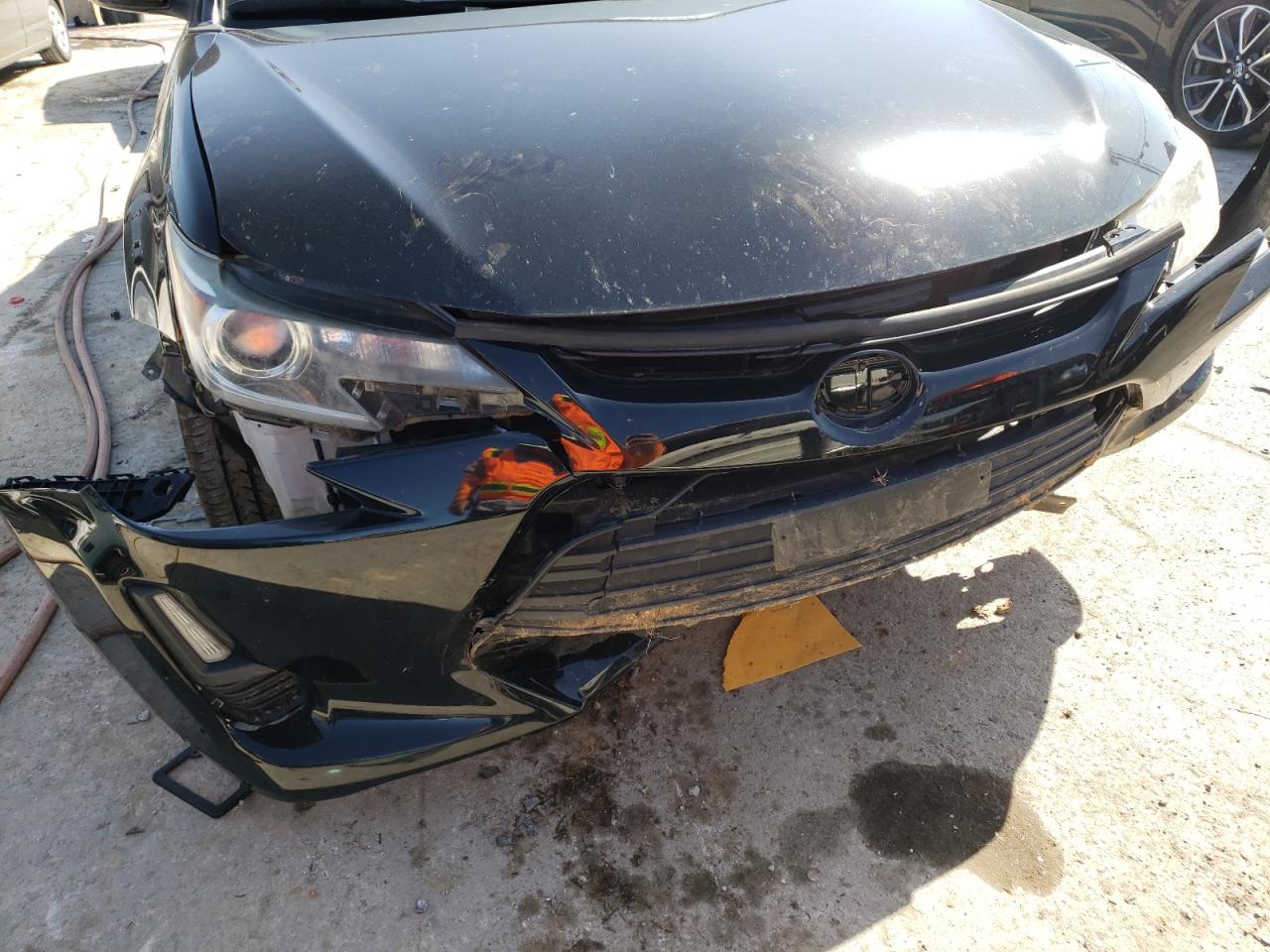 Photo 9 from auction – 2015 TOYOTA SCION TC with VIN JTKJF5C78F3090653