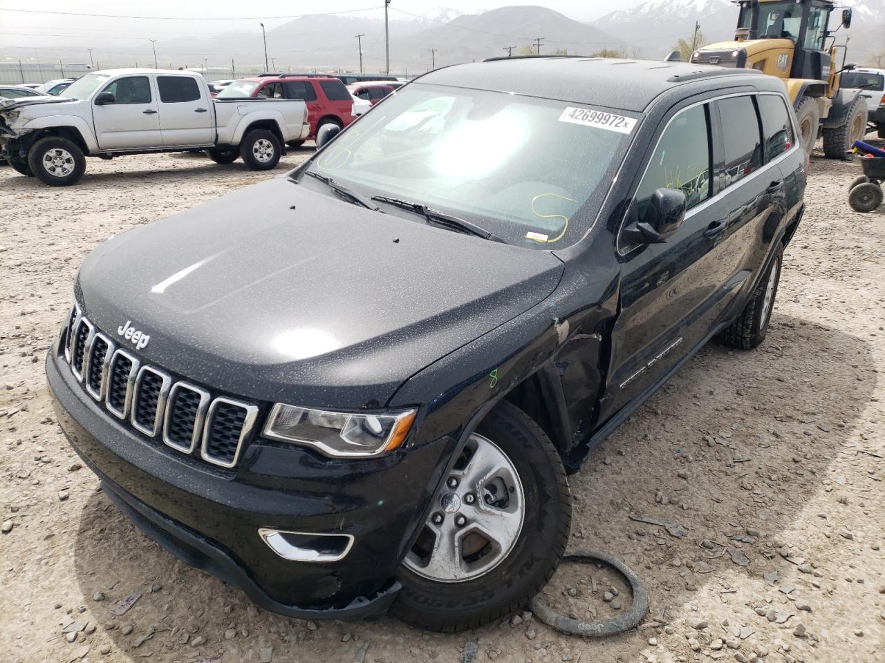 Photo 2 from auction – 2017 JEEP GRAND CHER with VIN 1C4RJFAG2HC915235