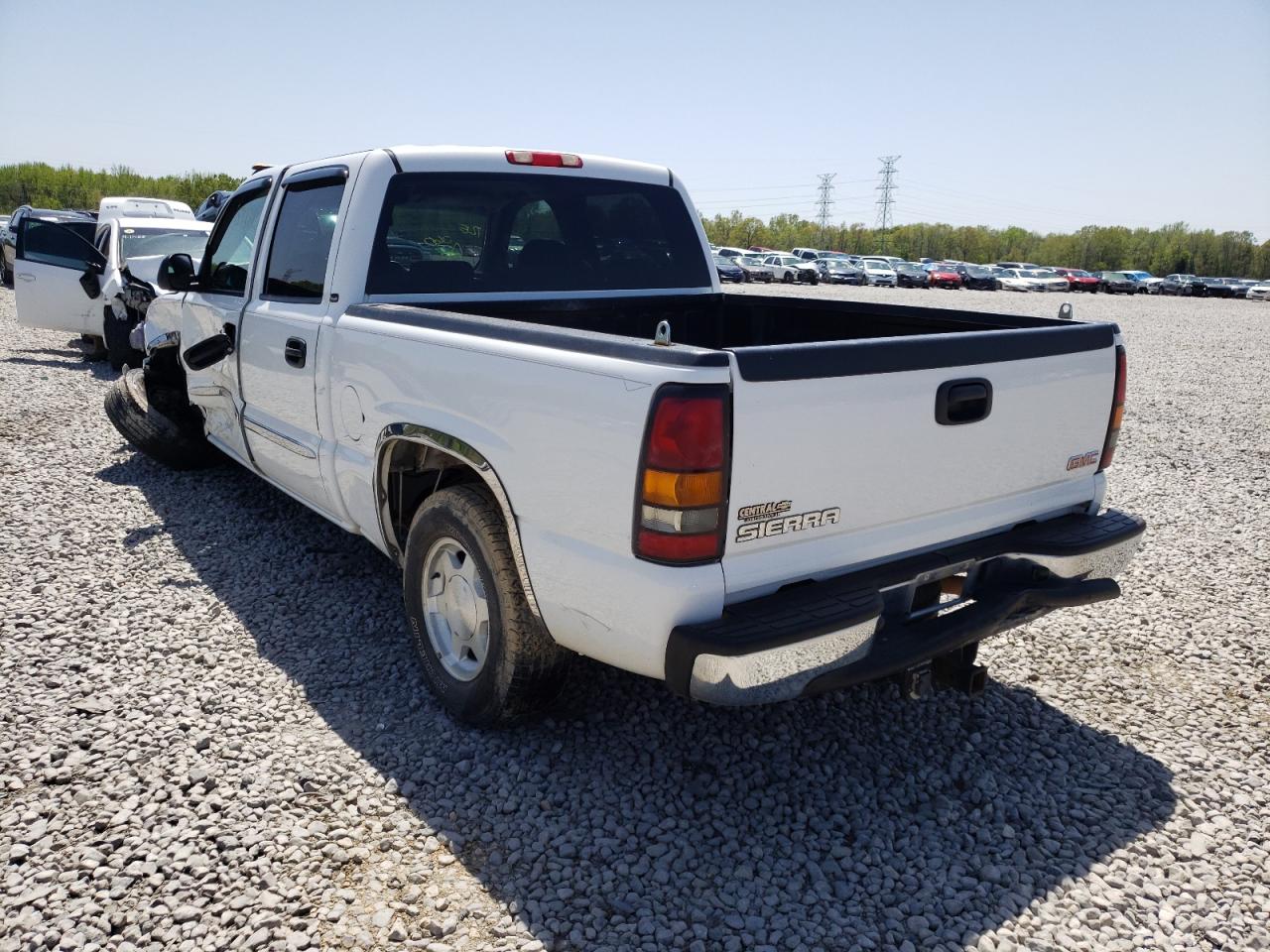 Photo 3 from auction – 2004 GMC NEW SIERRA with VIN 2GTEC13T841351922