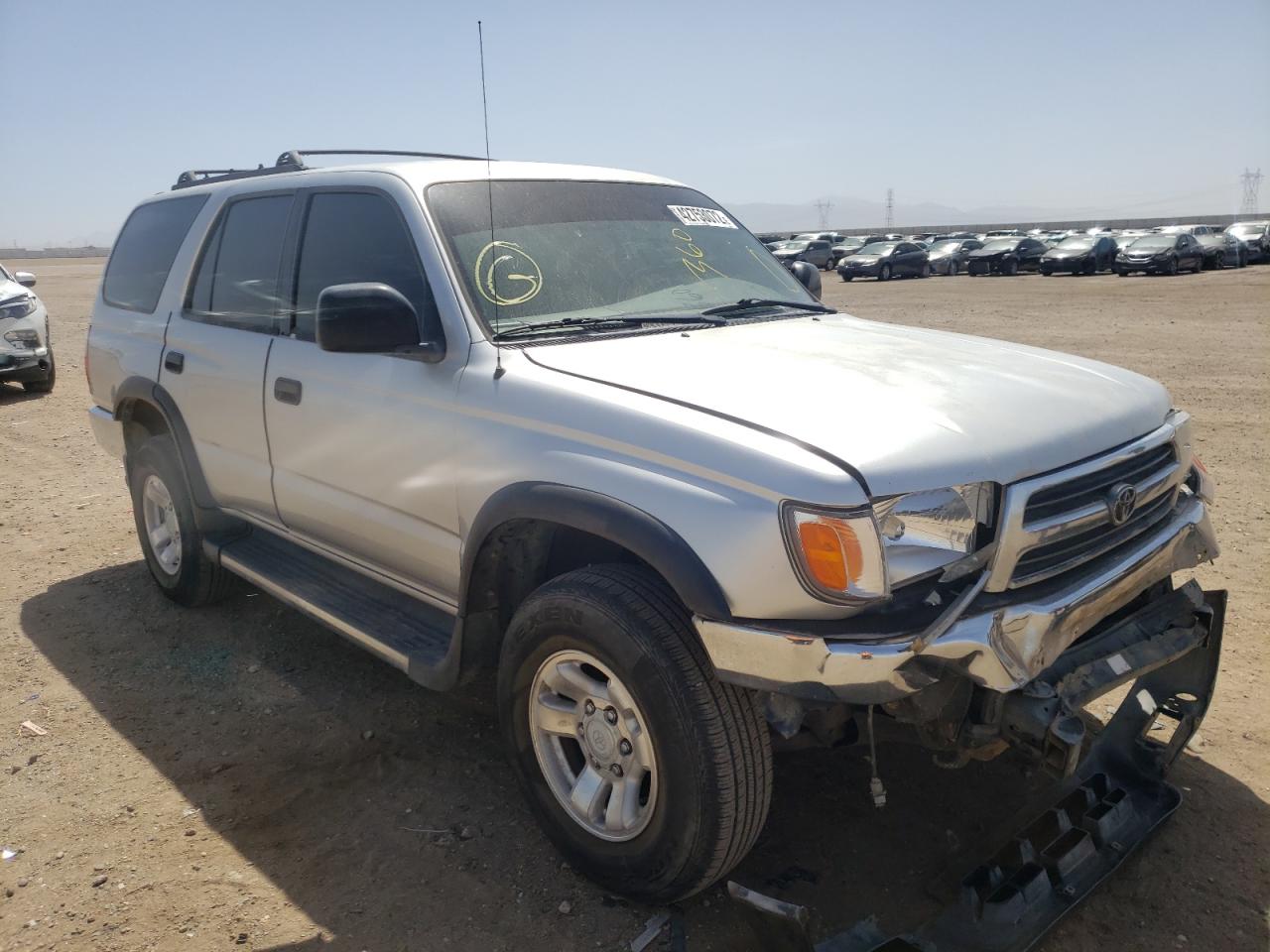 TOYOTA 4RUNNER 2000 with VIN JT3GM84R2Y0064079 - Photo from auction