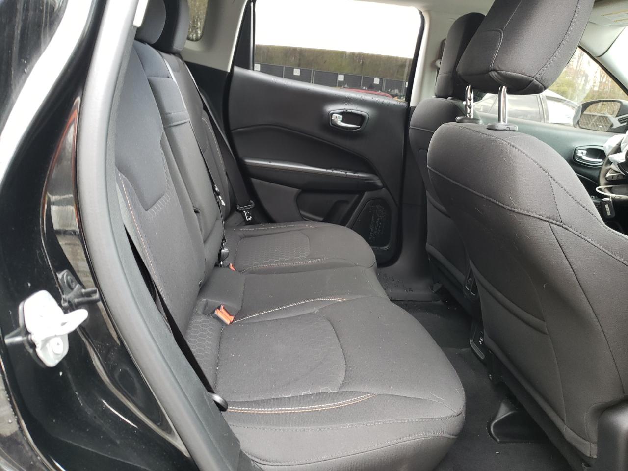 Photo 6 from auction – 2018 JEEP COMPASS SP with VIN 3C4NJDAB7JT434334