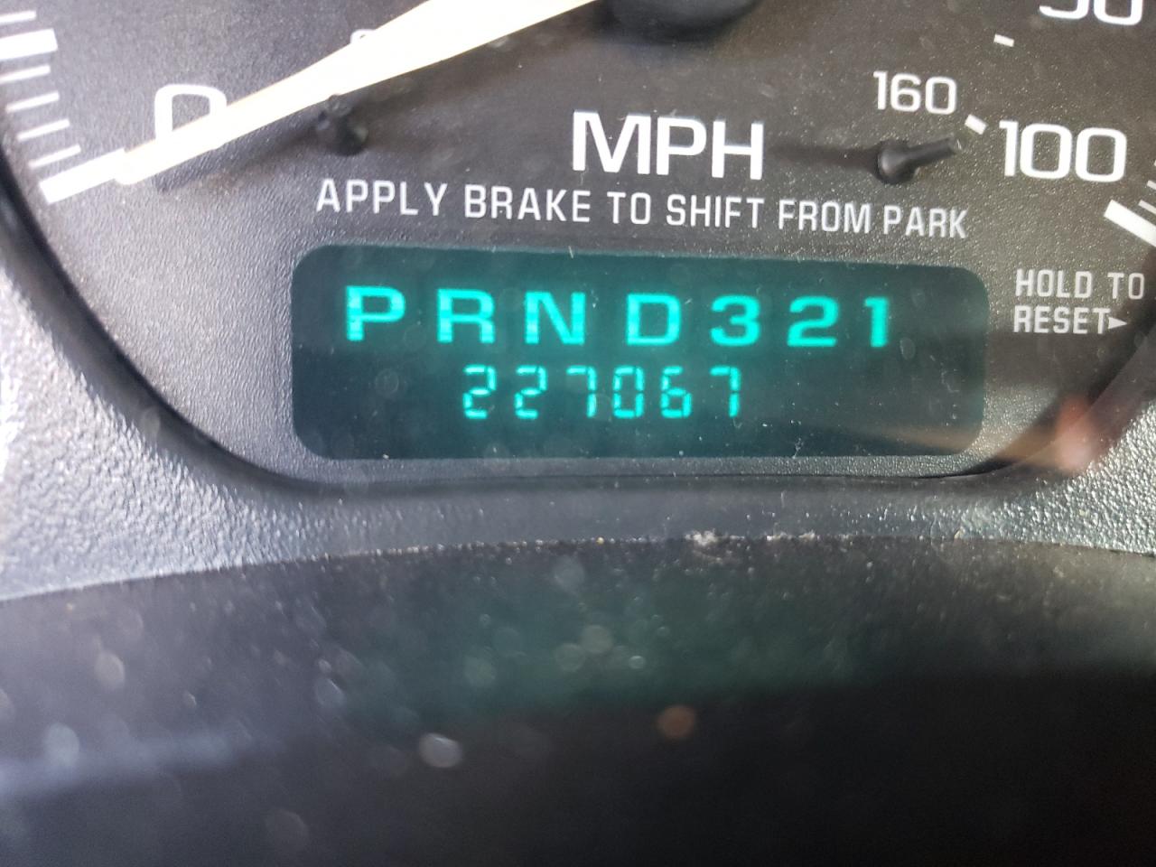 Photo 8 from auction – 2002 GMC NEW SIERRA with VIN 2GTEC19V121185149