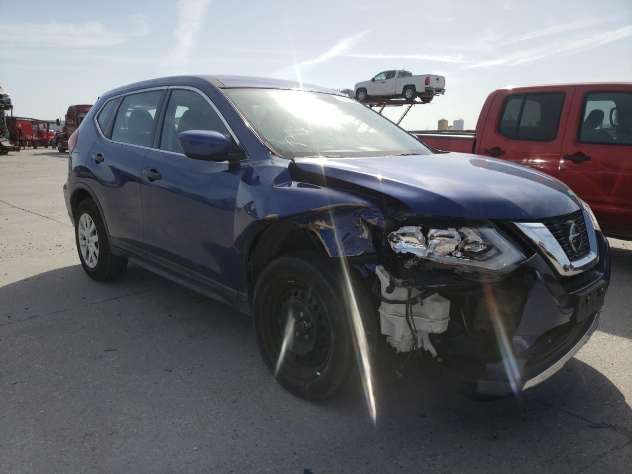 NISSAN ROGUE S 2018 with VIN KNMAT2MV3JP550010 - Photo from auction