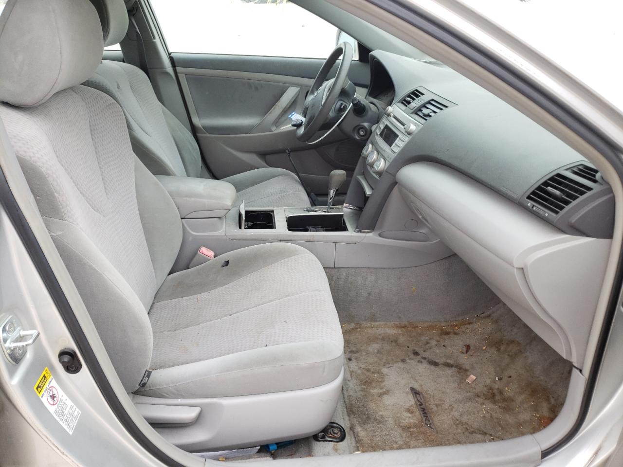 Photo 5 from auction – 2010 TOYOTA CAMRY BASE with VIN 4T4BF3EK9AR008208