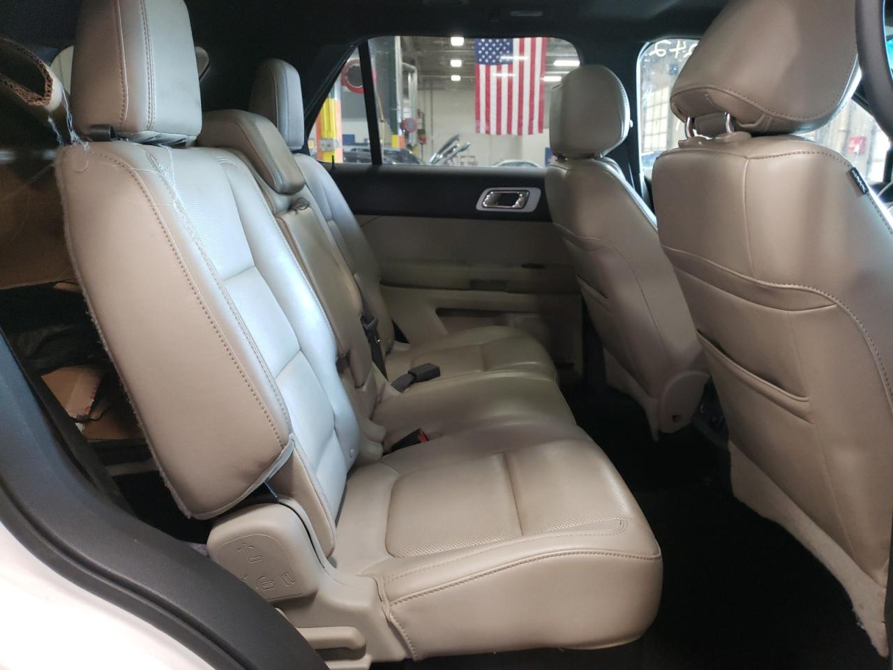 Photo 6 from auction – 2012 FORD EXPLORER L with VIN 1FMHK7F98CGA56576