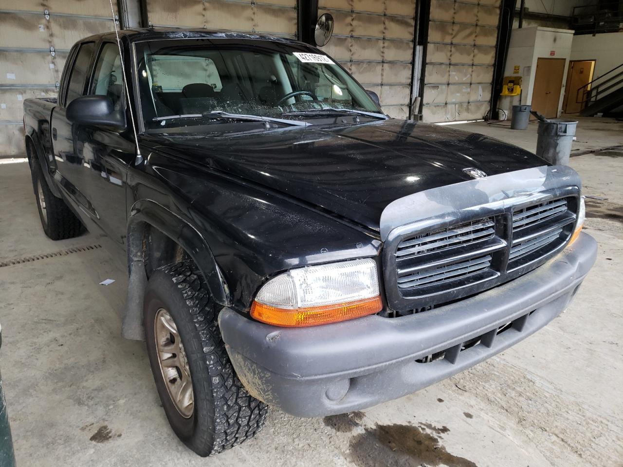 DODGE DAKOTA QUA 2003 with VIN 1D7HG38X83S382164 - Photo from auction