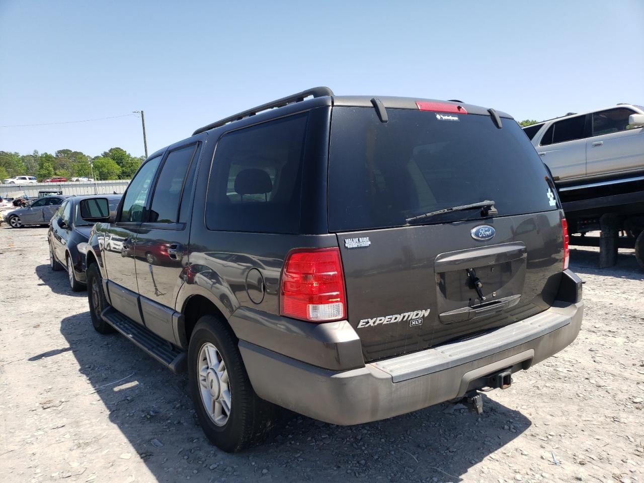 Photo 3 from auction – 2005 FORD EXPEDITION with VIN 1FMPU15515LA91522
