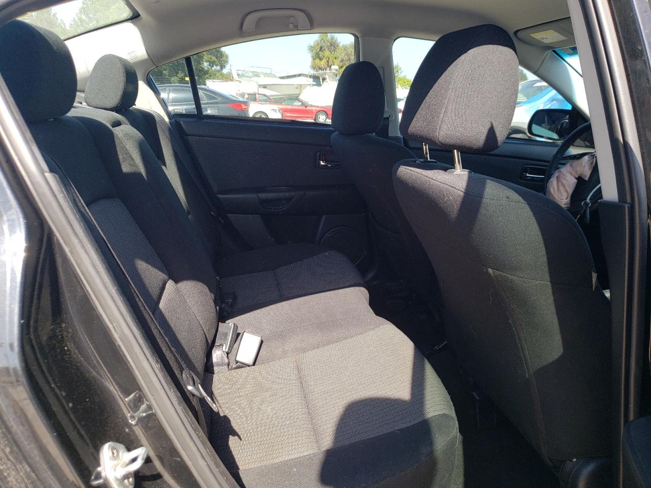 Photo 6 from auction – 2008 MAZDA 3 I with VIN JM1BK32FX81137944
