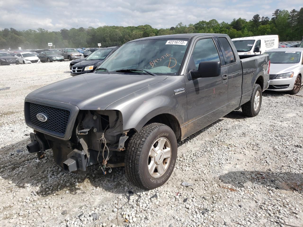 Photo 2 from auction – 2004 FORD F150 with VIN 1FTRX12W24NB43776