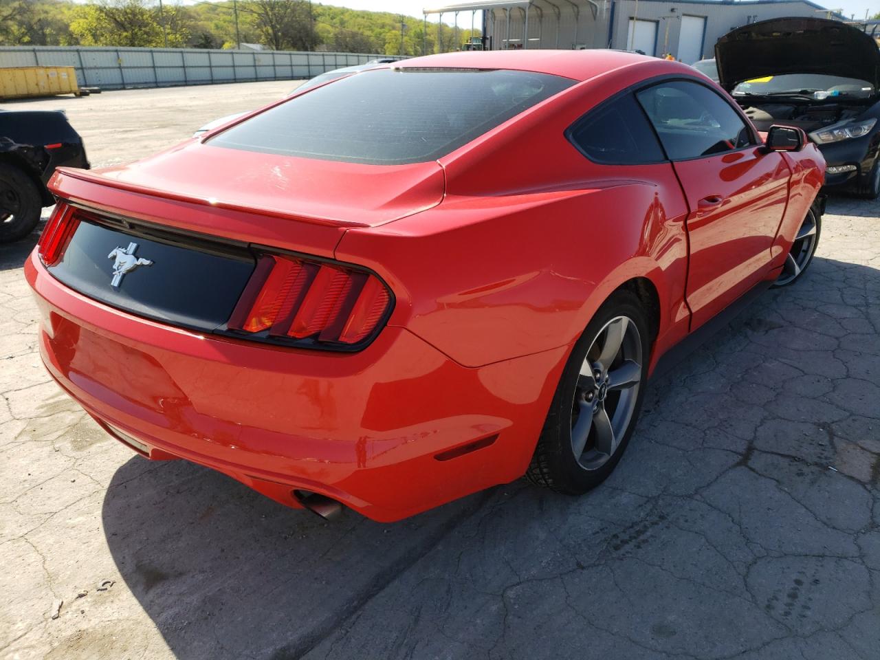 Photo 4 from auction – 2015 FORD MUSTANG with VIN 1FA6P8AM7F5402489