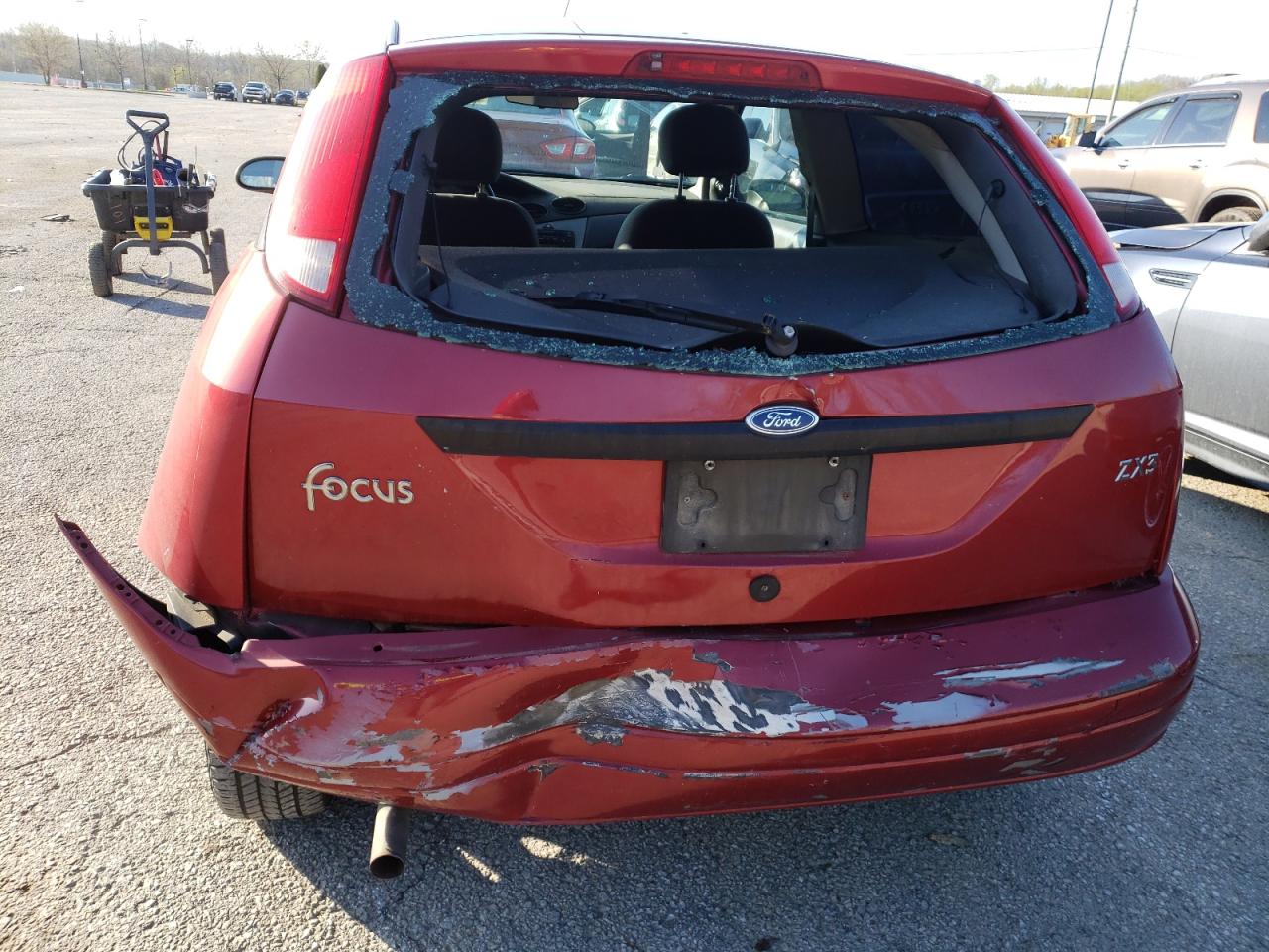 Photo 9 from auction – 2003 FORD FOCUS ZX3 with VIN 3FAFP31313R174461
