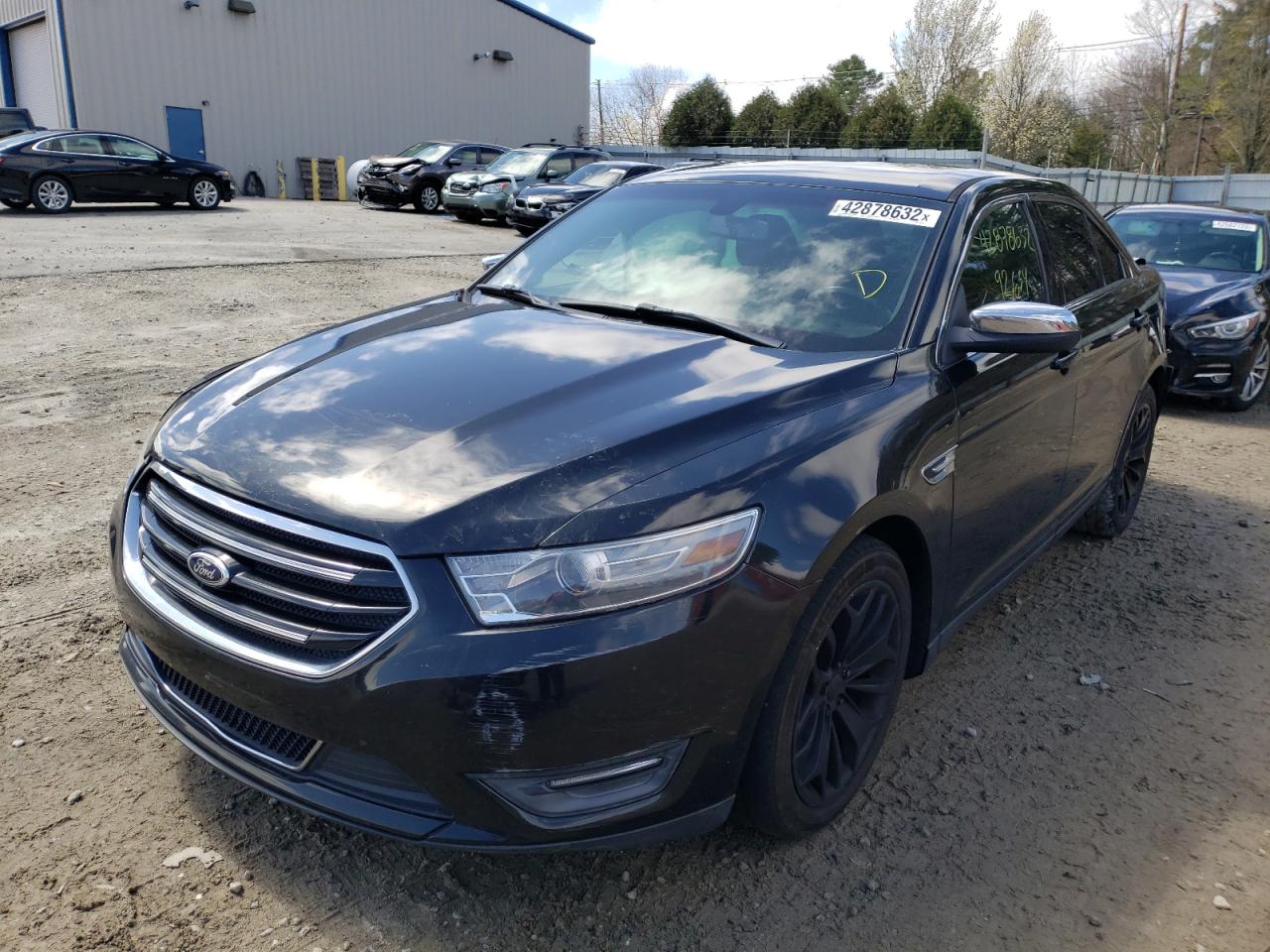 Photo 2 from auction – 2013 FORD TAURUS LIM with VIN 1FAHP2F81DG103745