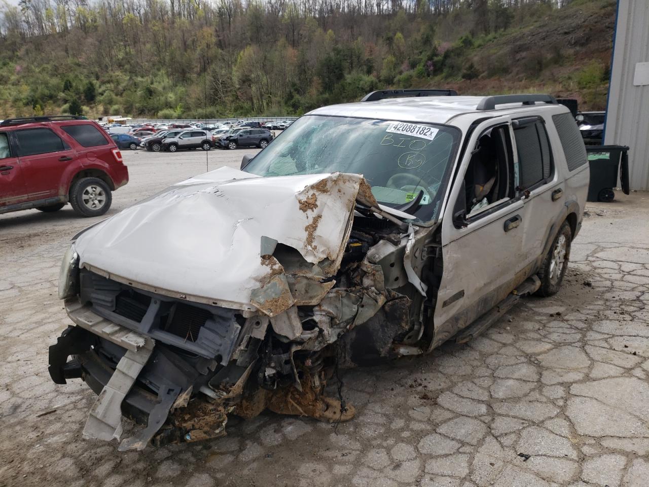 Photo 9 from auction – 2006 FORD EXPLORER X with VIN 1FMEU73EX6UA13216